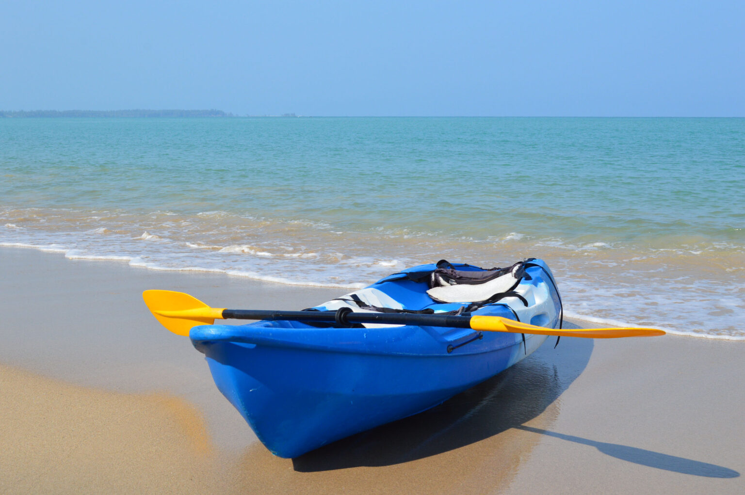 outrigger-khao-lak-beach-resort-kayak-2