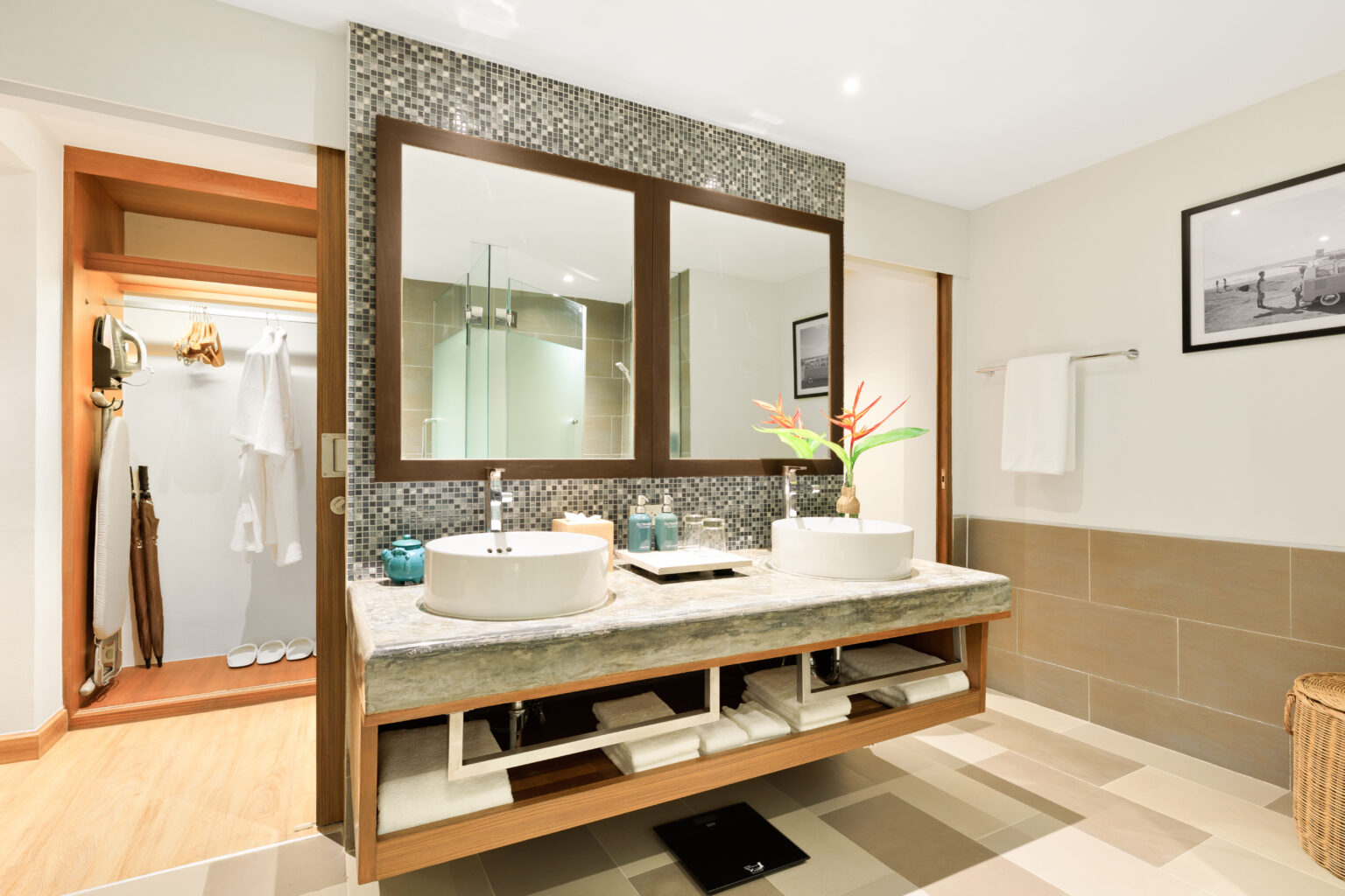 outrigger-khao-lak-beach-resort-premier-garden-suite-1-king-bathroom-4